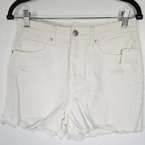 NWT‎ ripped stark white high rise distressed with frayed hem jean shorts size 28 - Picture 2 of 10